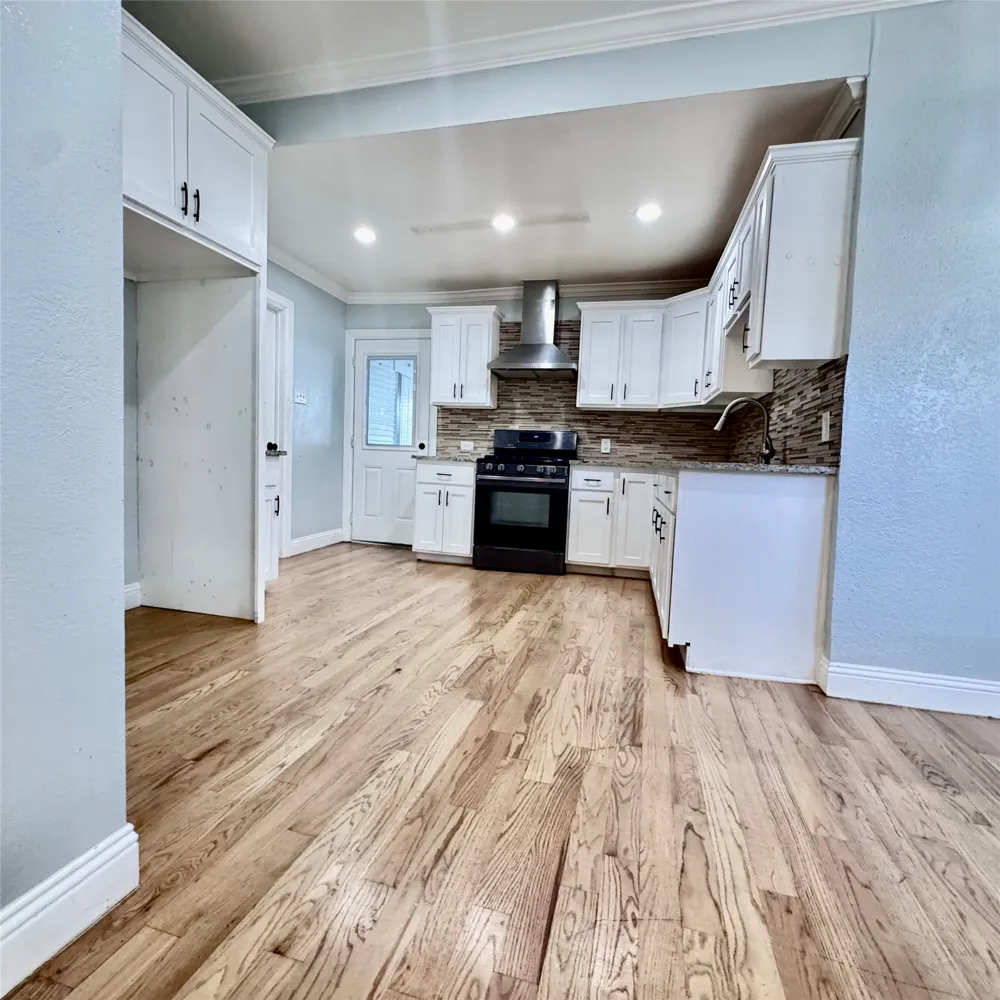 1912 Hurley Avenue Fort Worth, TX 76110