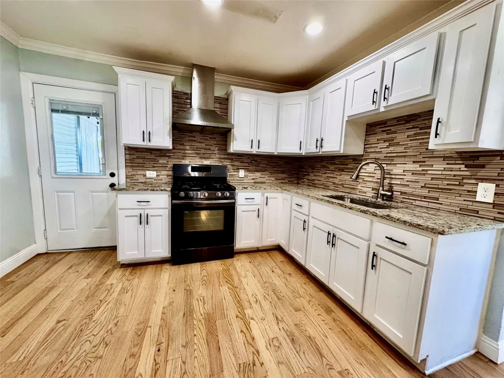 1912 Hurley Avenue Fort Worth, TX 76110