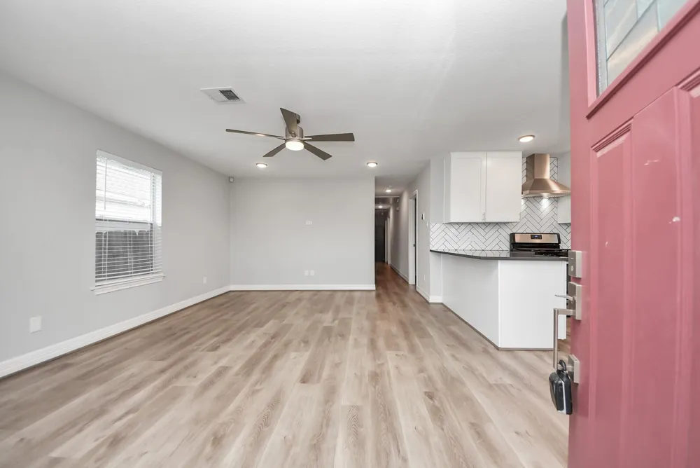 821 E 36th Street Houston, TX 77022