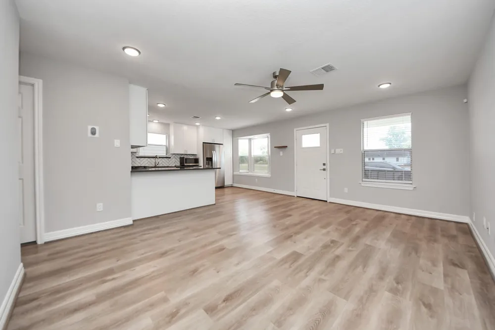 821 E 36th Street Houston, TX 77022