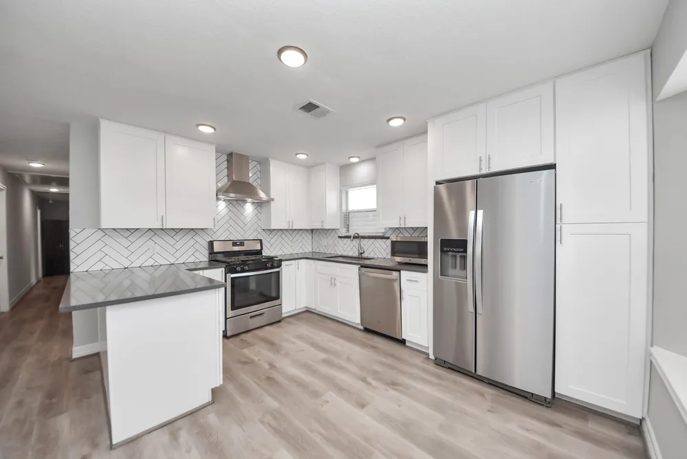 821 E 36th Street Houston, TX 77022