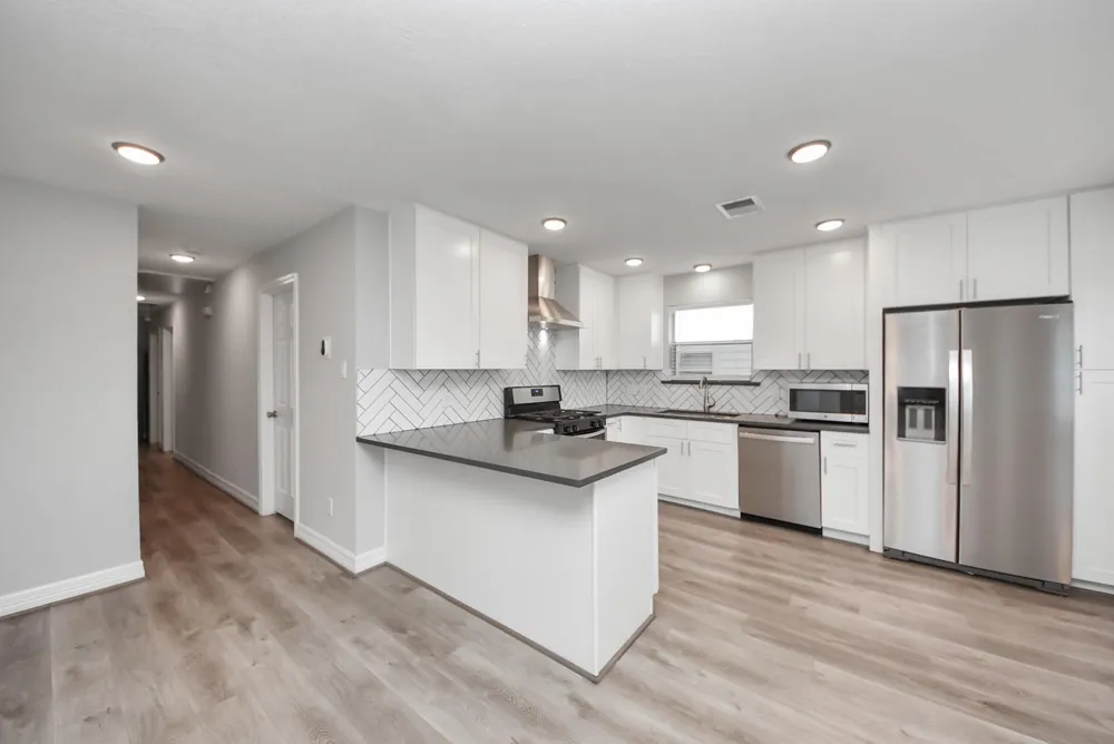 821 E 36th Street Houston, TX 77022