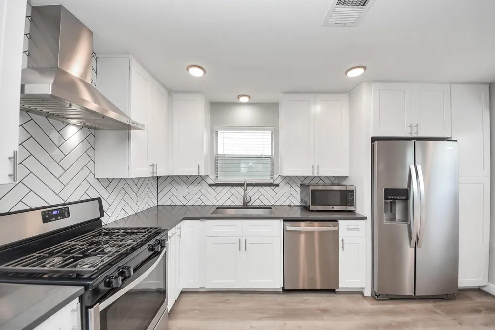 821 E 36th Street Houston, TX 77022