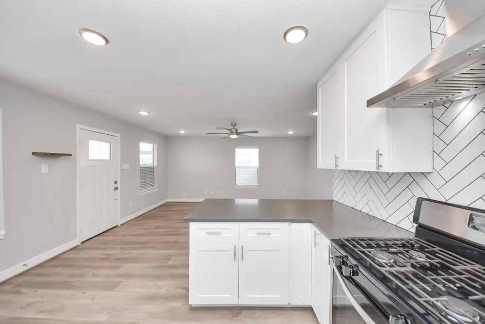 821 E 36th Street Houston, TX 77022