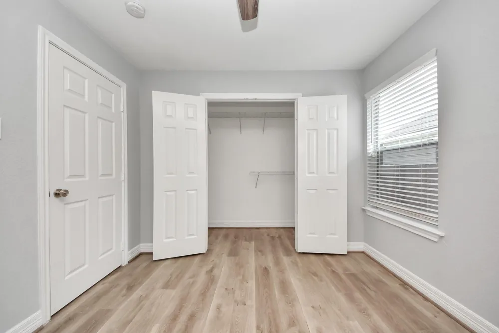 821 E 36th Street Houston, TX 77022