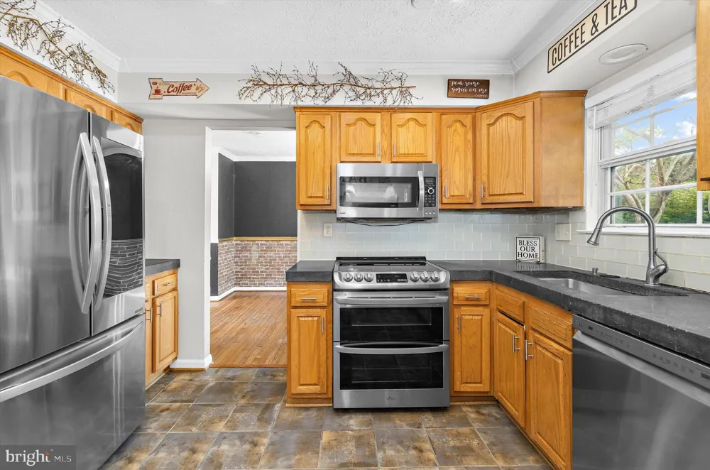 1718 SEVERN ROAD Severn, MD 21144