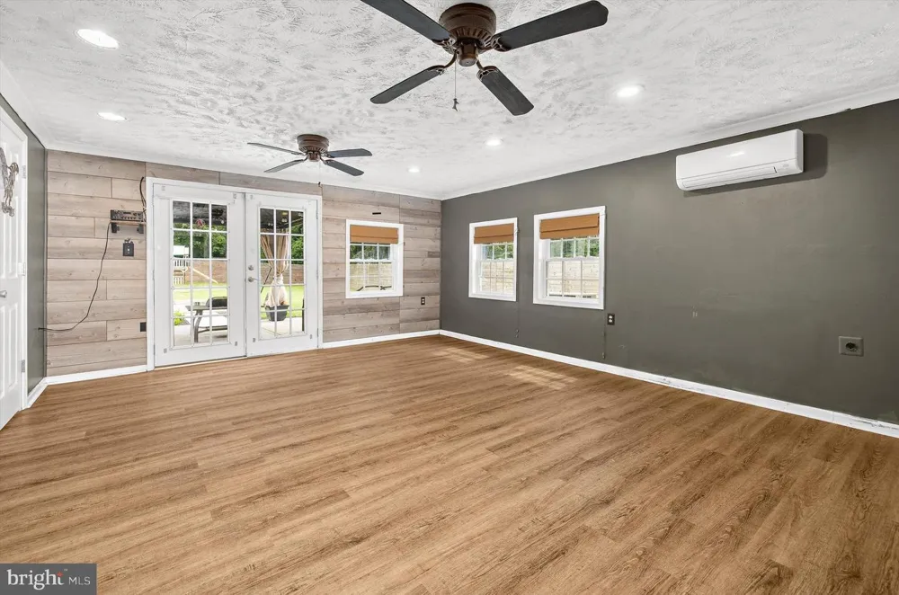 1718 SEVERN ROAD Severn, MD 21144