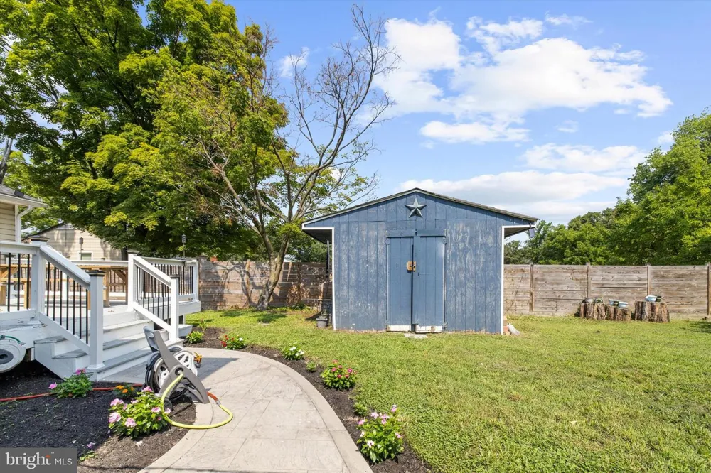 1718 SEVERN ROAD Severn, MD 21144