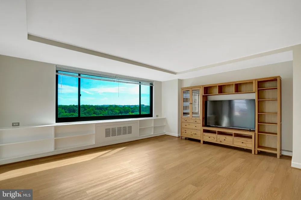 1021 ARLINGTON BOULEVARD #818 Arlington, VA 22209
