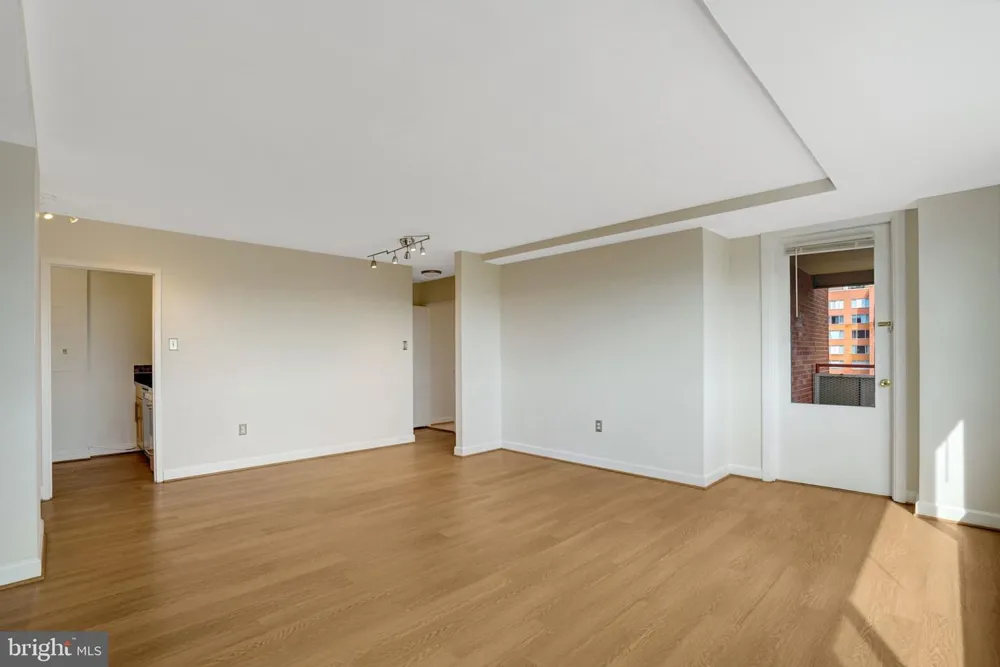 1021 ARLINGTON BOULEVARD #818 Arlington, VA 22209