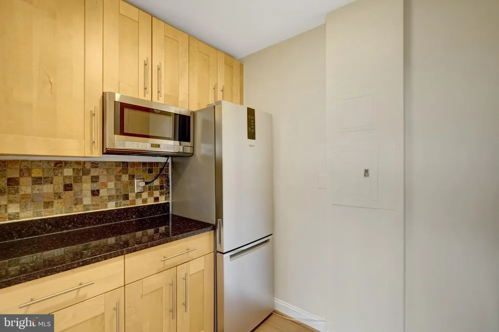 1021 ARLINGTON BOULEVARD #818 Arlington, VA 22209