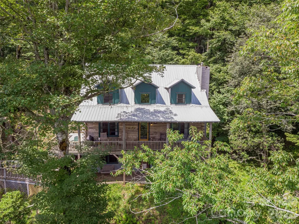 267 Trillium Lane Burnsville, NC 28714