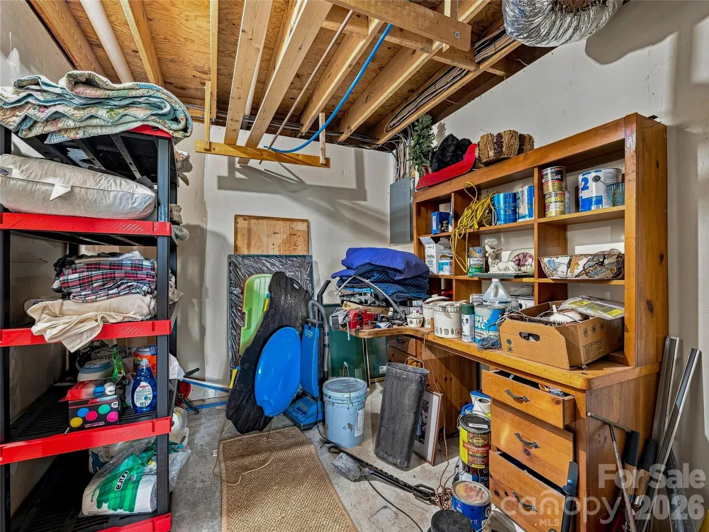 267 Trillium Lane Burnsville, NC 28714