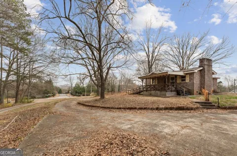 5825 Vaughn RD