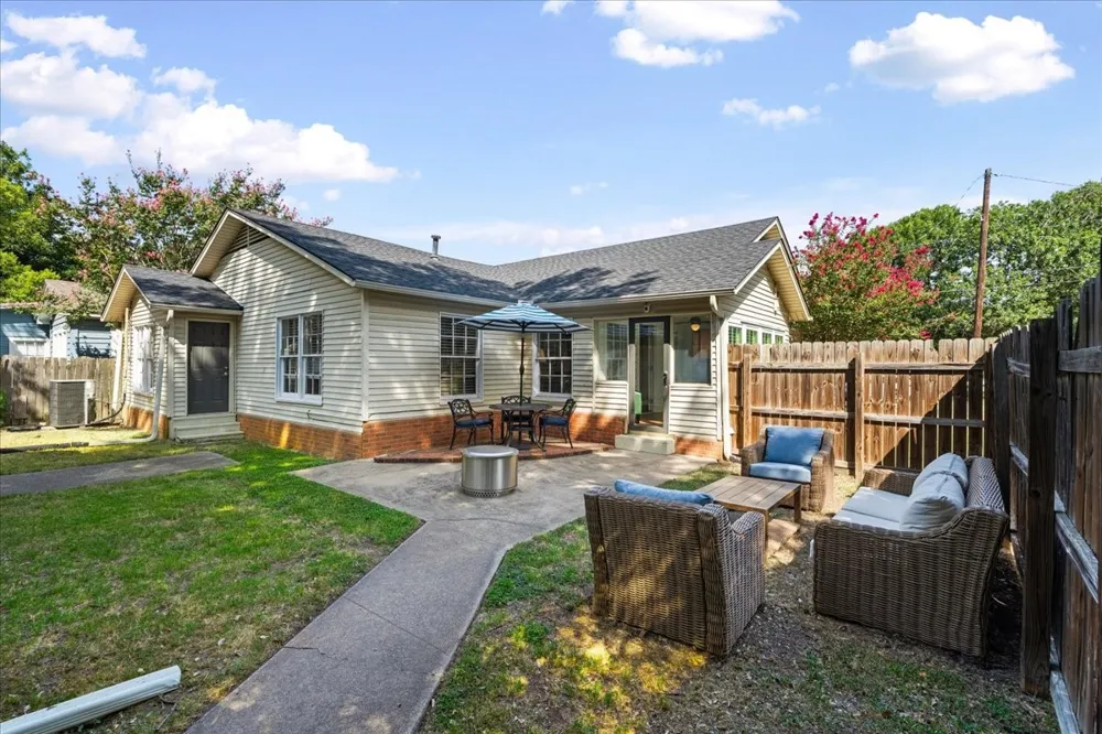 1801 Woodlawn Avenue Corsicana, TX 75110