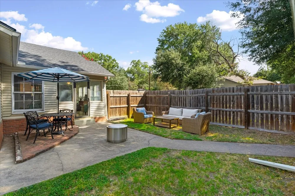 1801 Woodlawn Avenue Corsicana, TX 75110