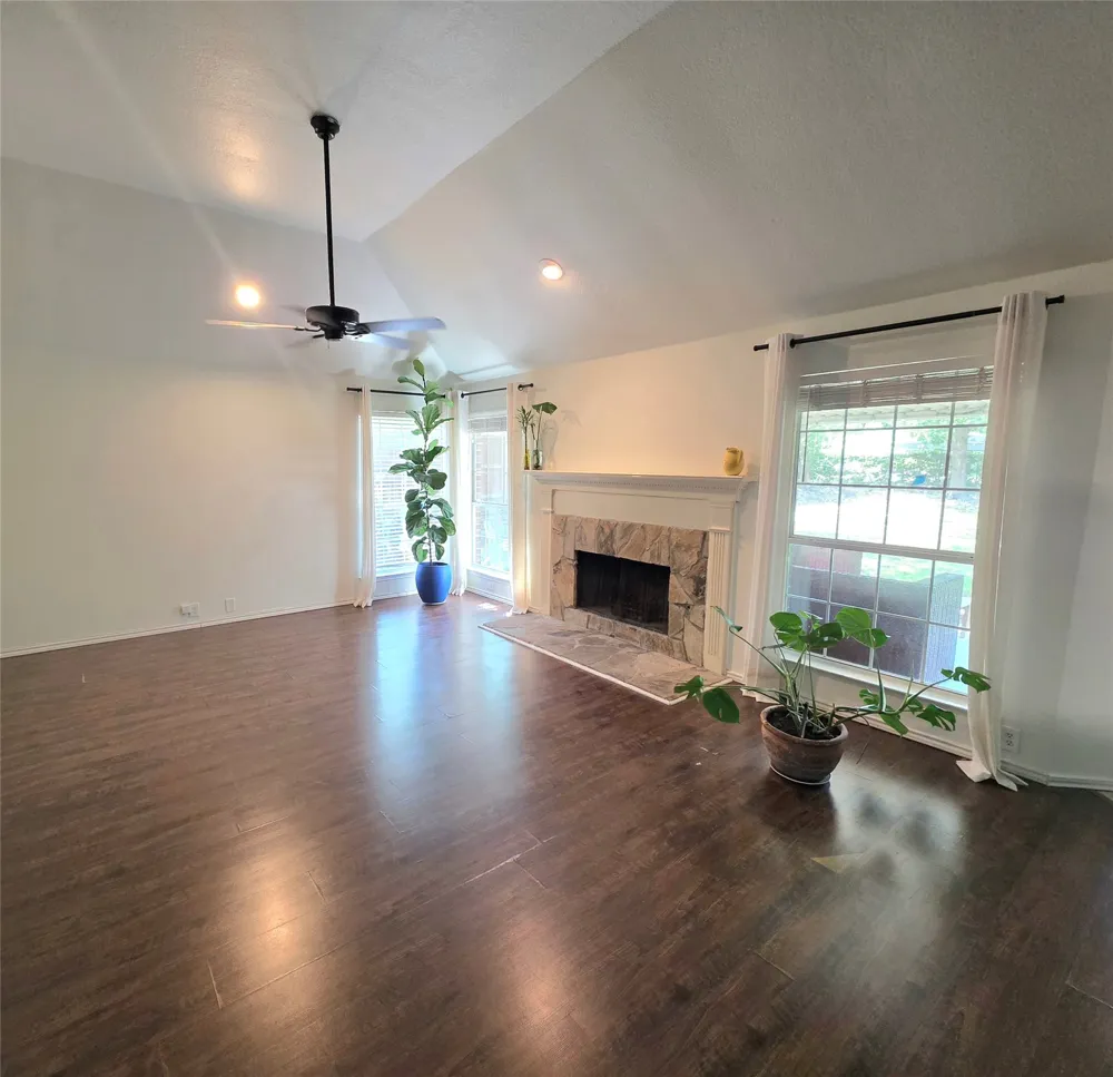 207 Julian Drive Rockwall, TX 75087