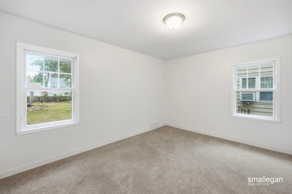 958 Ada Avenue Muskegon, MI 49442