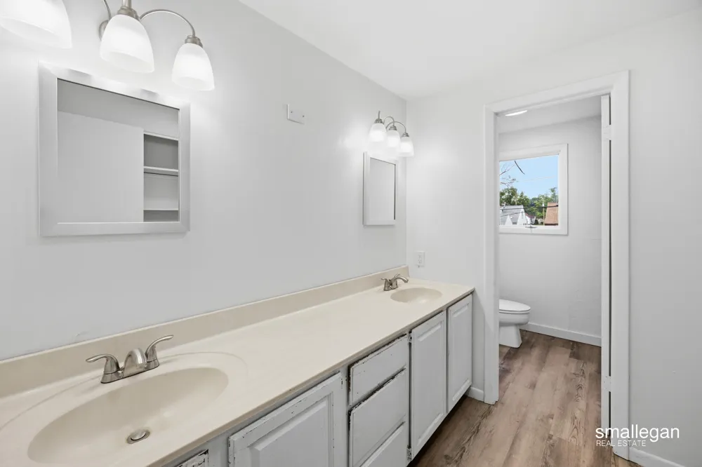 958 Ada Avenue Muskegon, MI 49442