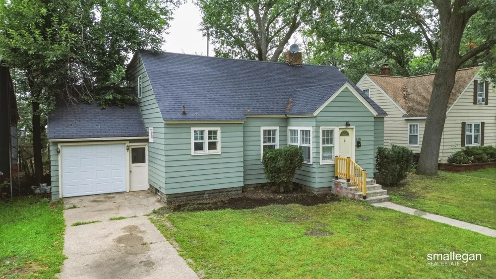 958 Ada Avenue Muskegon, MI 49442