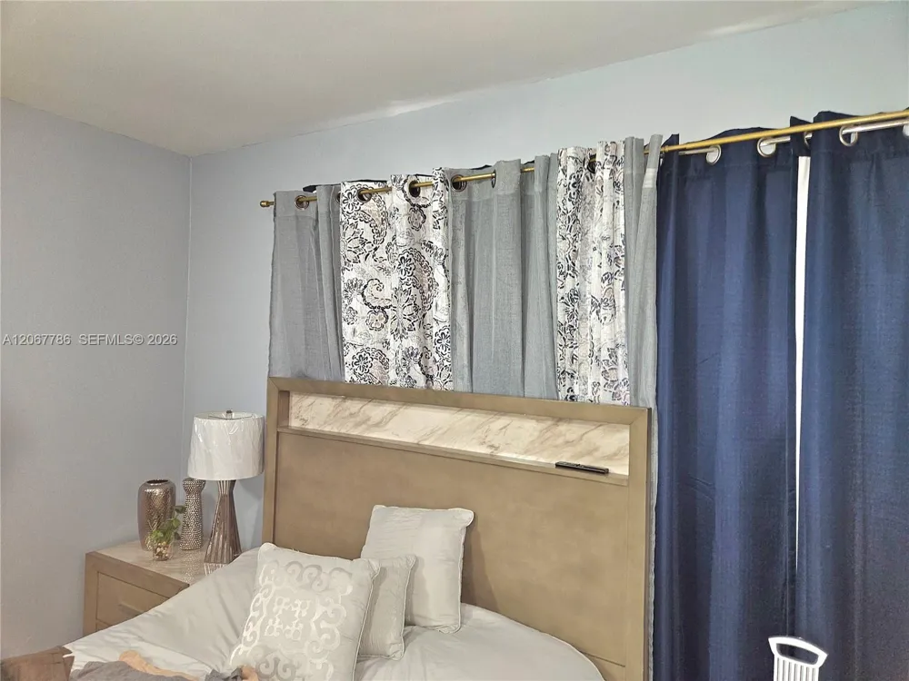 540 NW 99th Pl #540 Miami, FL 33172
