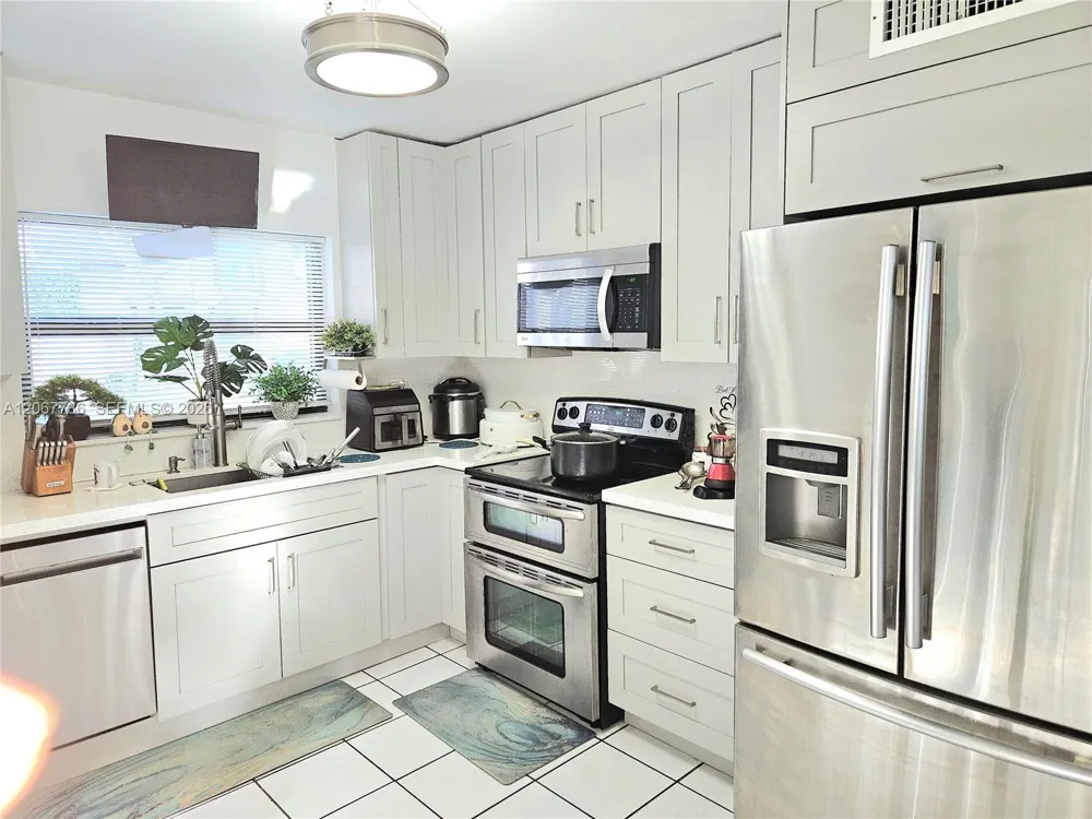 540 NW 99th Pl #540 Miami, FL 33172