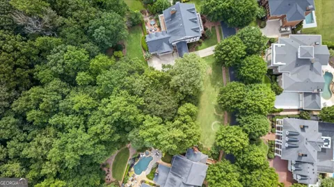 3119 W Addison DR