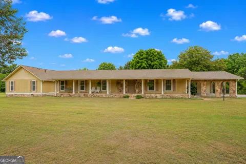 615 Fischer RD
