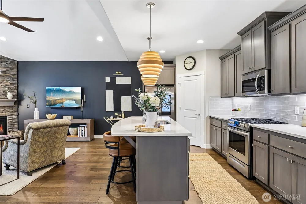 17318 NE 17th Avenue Ridgefield, WA 98642