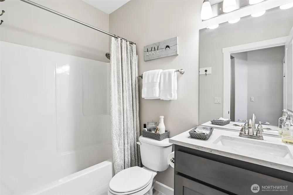 17318 NE 17th Avenue Ridgefield, WA 98642
