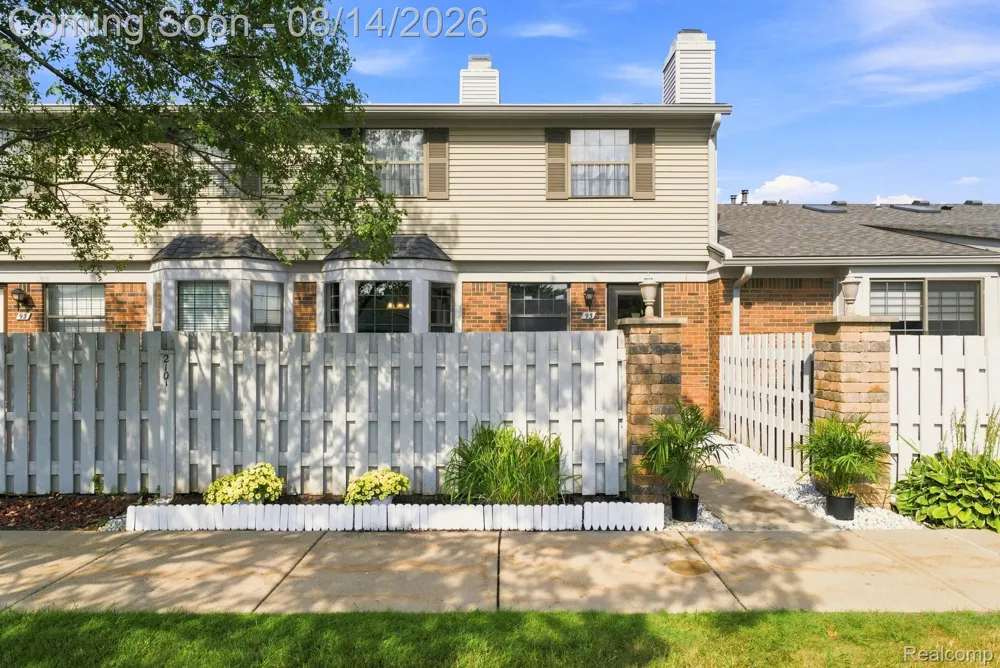 2101 E Vine Way Drive #93 Canton Charter Township, MI 48188