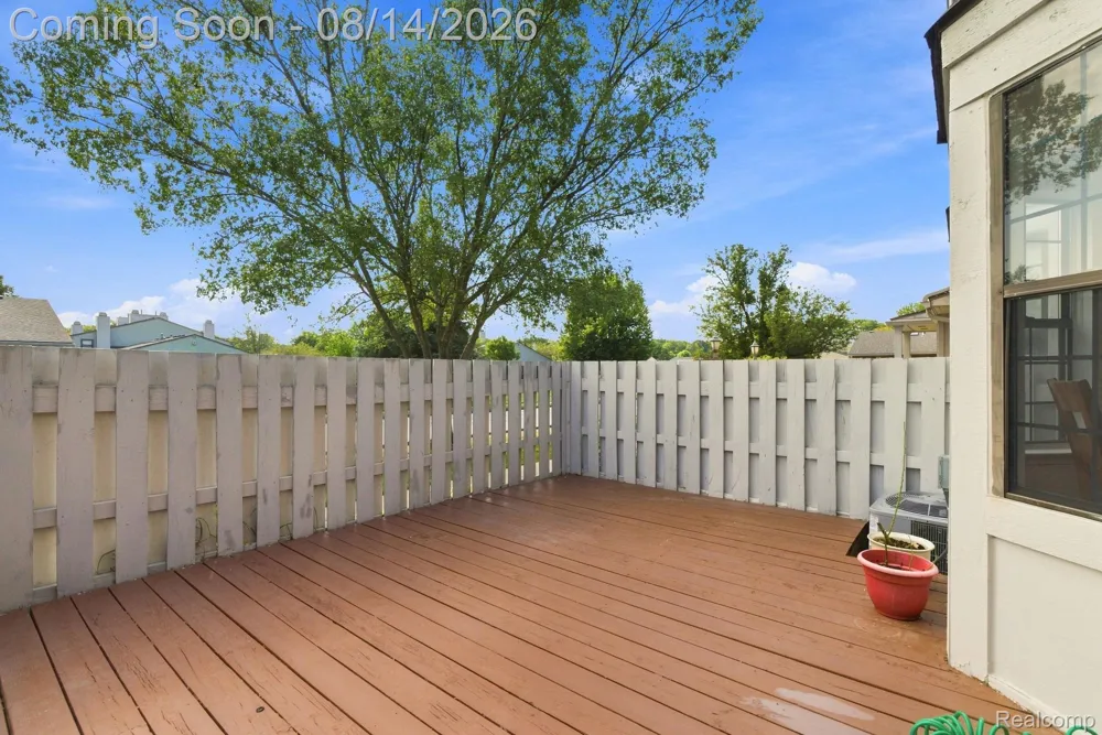 2101 E Vine Way Drive #93 Canton Charter Township, MI 48188