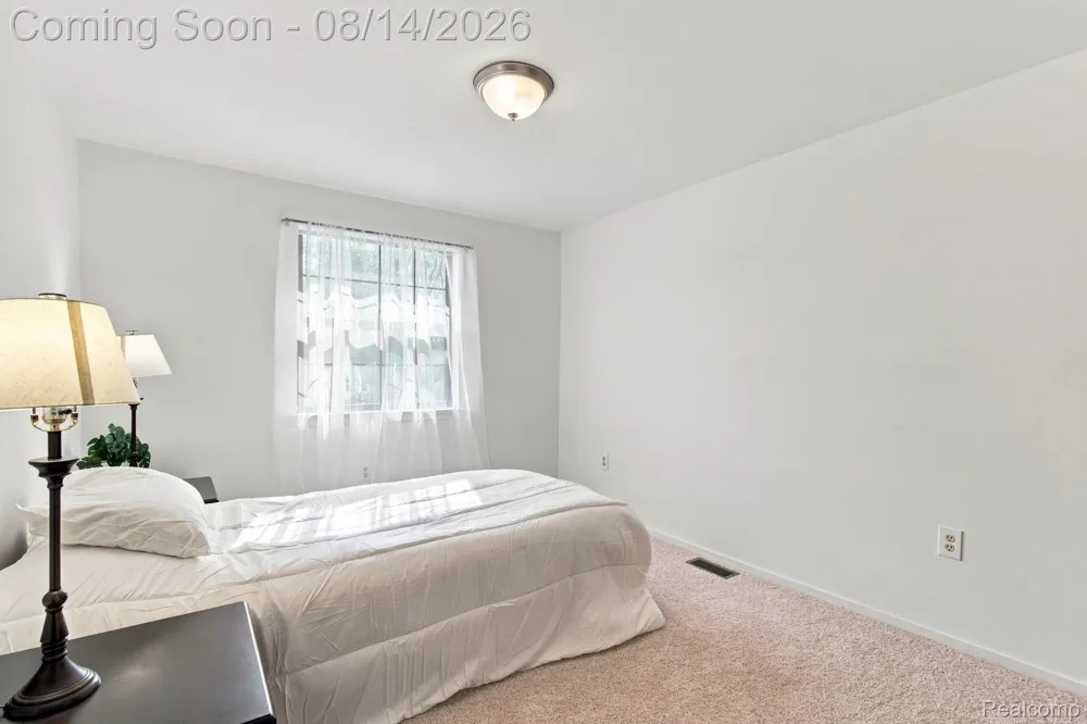 2101 E Vine Way Drive #93 Canton Charter Township, MI 48188