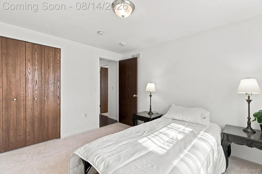 2101 E Vine Way Drive #93 Canton Charter Township, MI 48188