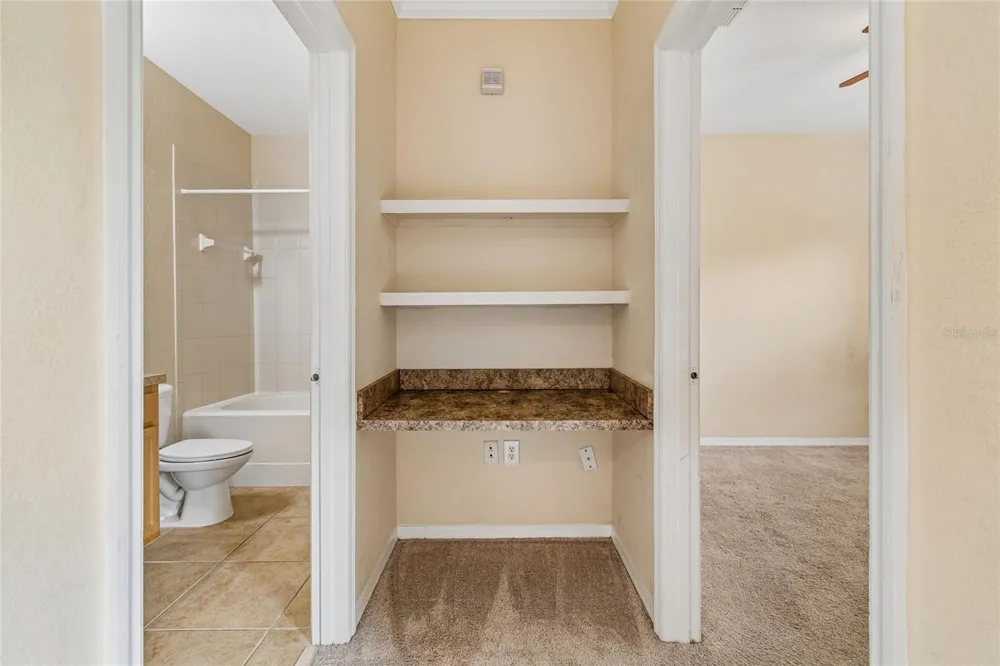 10203 COURTNEY PALMS BOULEVARD #103 Tampa, FL 33619