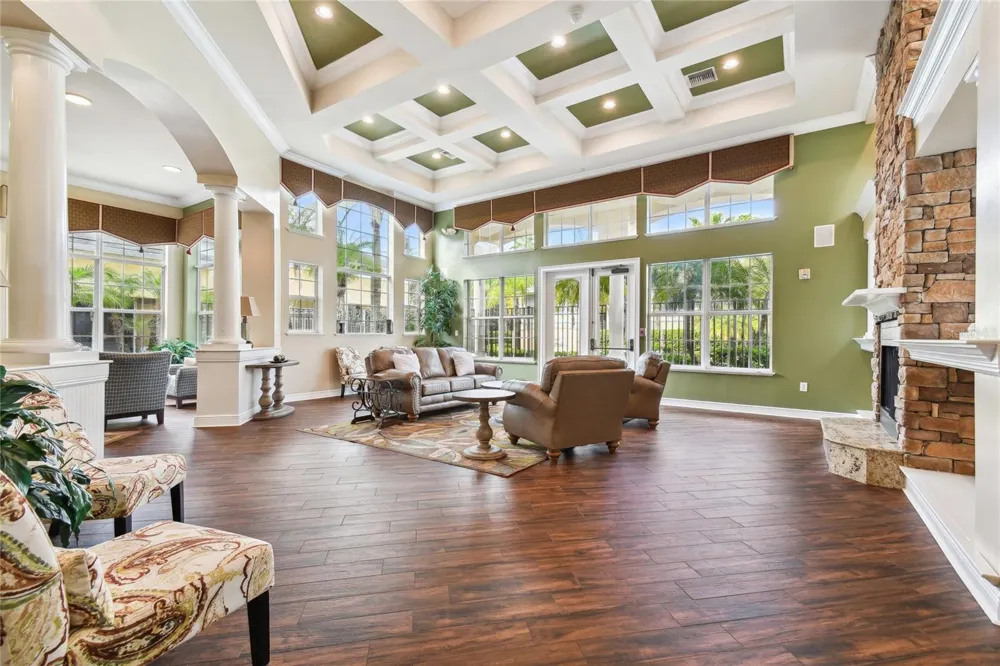 10203 COURTNEY PALMS BOULEVARD #103 Tampa, FL 33619