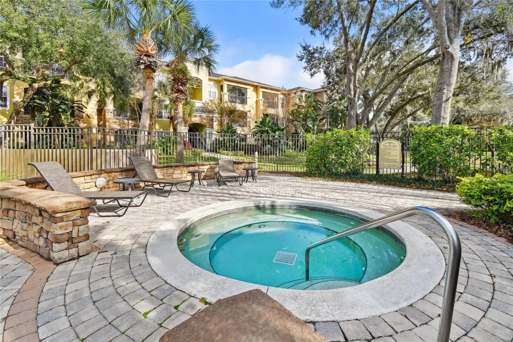 10203 COURTNEY PALMS BOULEVARD #103 Tampa, FL 33619