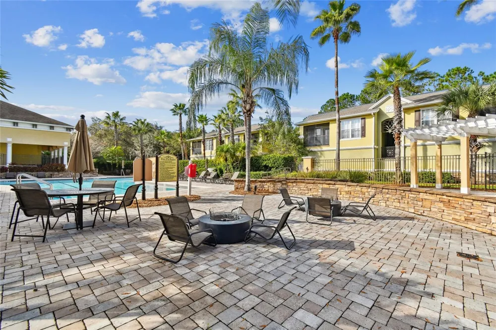 10203 COURTNEY PALMS BOULEVARD #103 Tampa, FL 33619