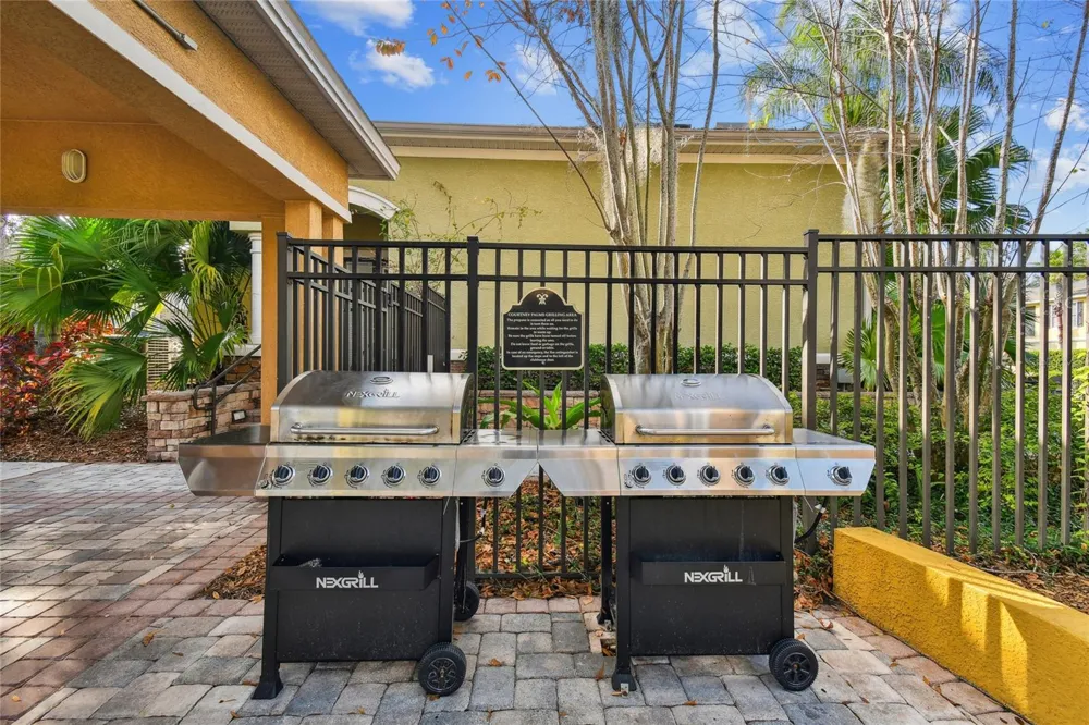 10203 COURTNEY PALMS BOULEVARD #103 Tampa, FL 33619