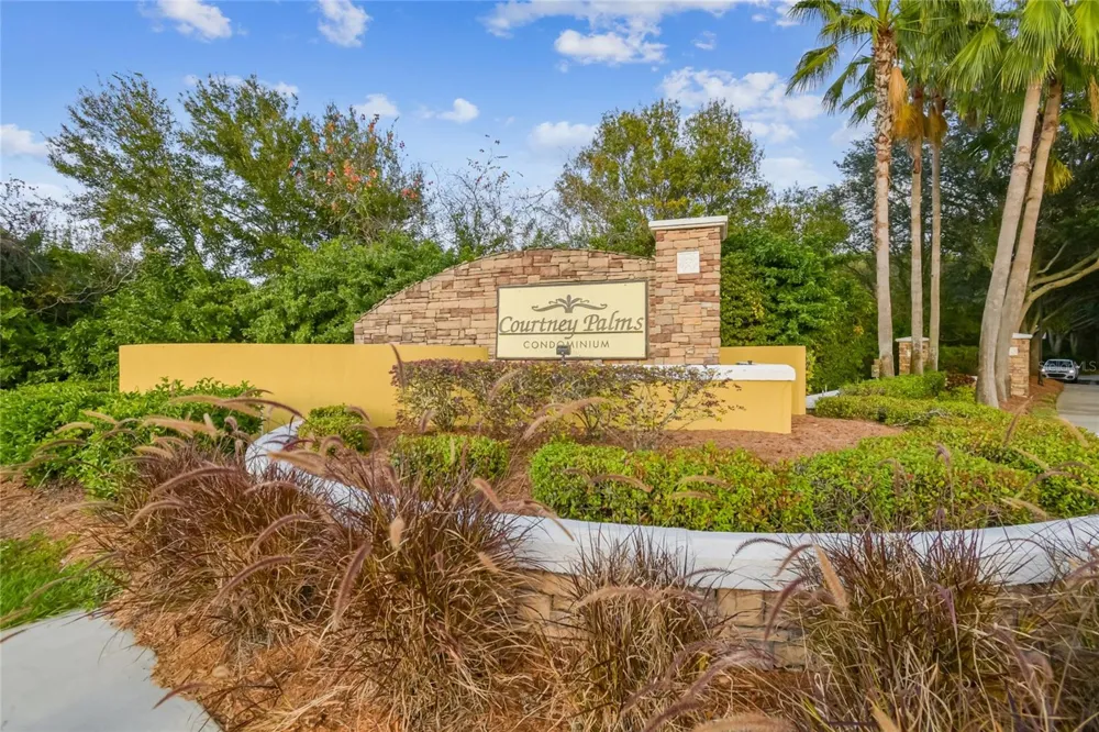 10203 COURTNEY PALMS BOULEVARD #103 Tampa, FL 33619