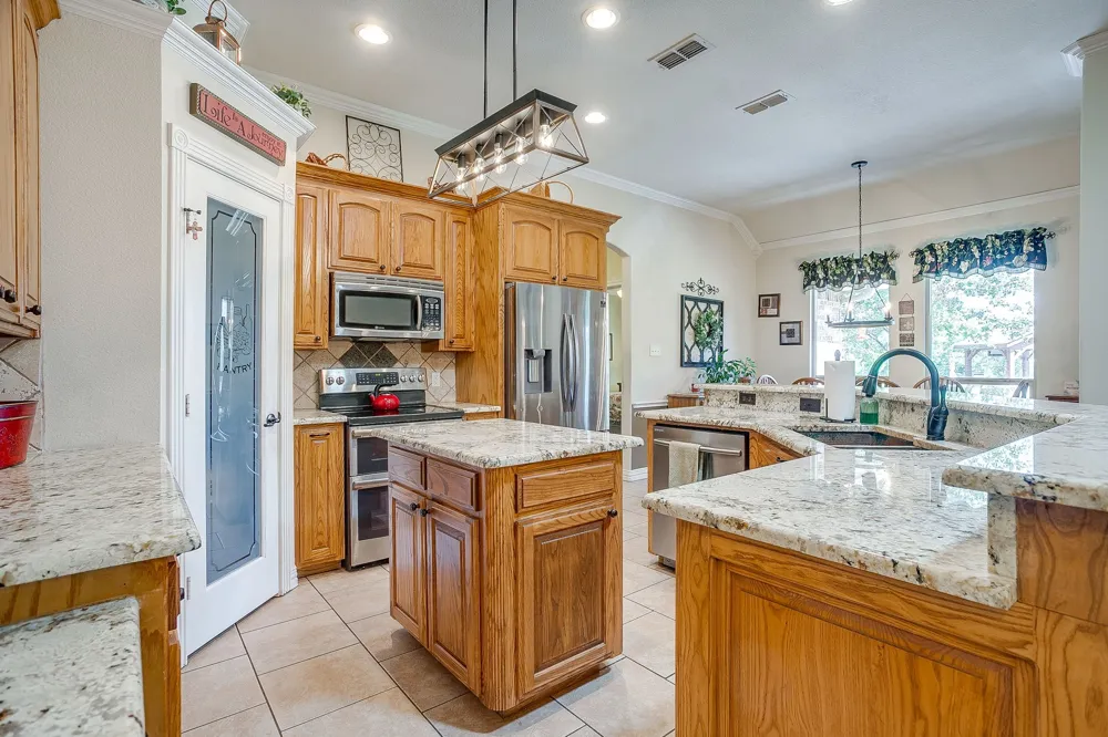 205 Niki Road Paradise, TX 76073