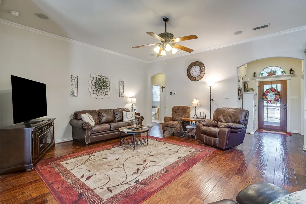 205 Niki Road Paradise, TX 76073