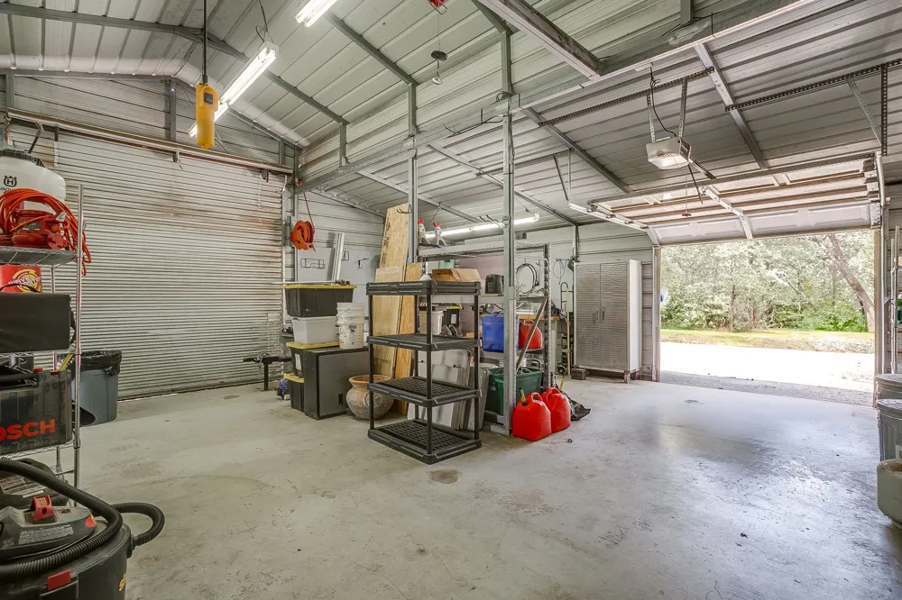 205 Niki Road Paradise, TX 76073