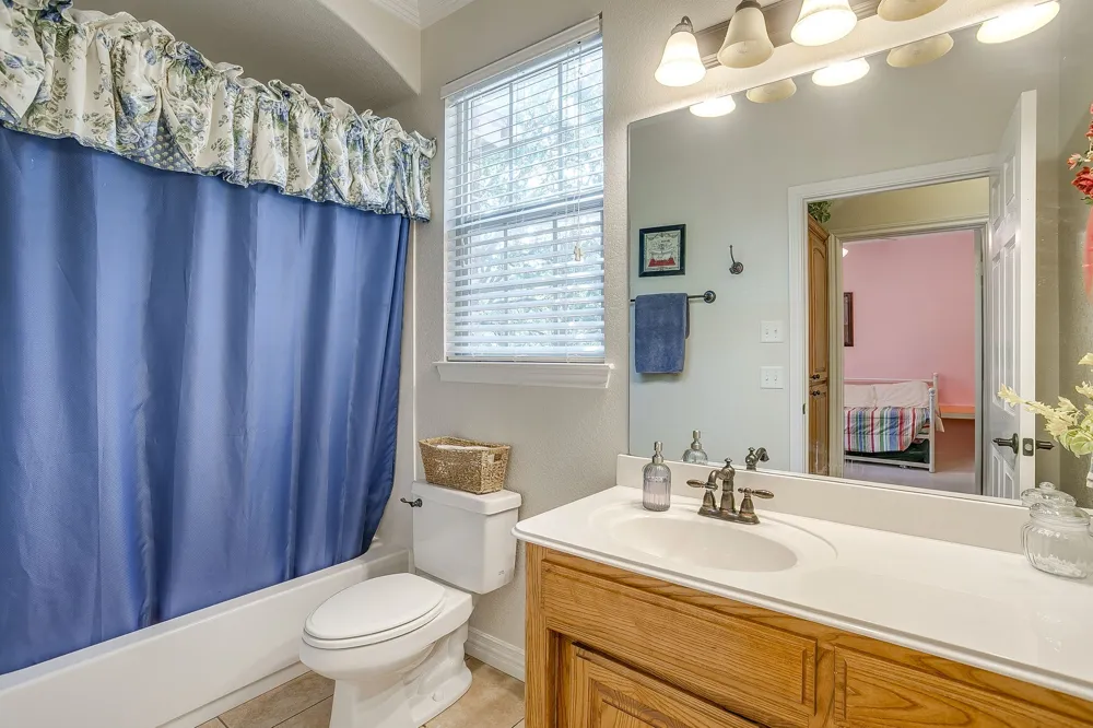 205 Niki Road Paradise, TX 76073