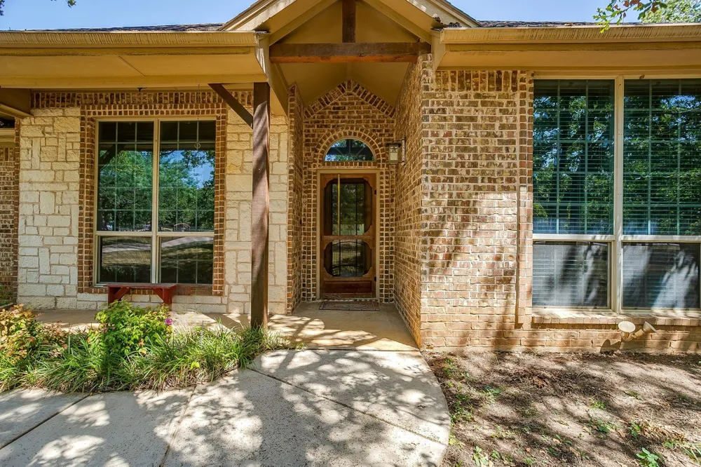 205 Niki Road Paradise, TX 76073