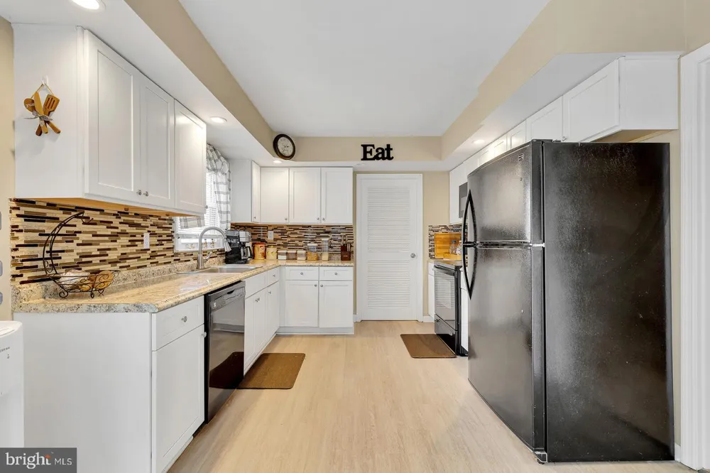 2 HARRINGTON CIRCLE Willingboro, NJ 08046