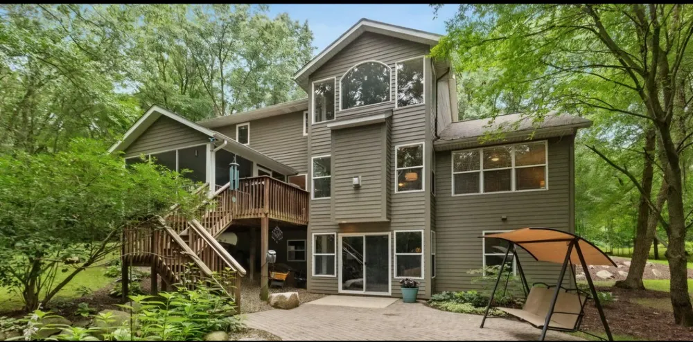 6200 Back Forty Drive NE Belmont, MI 49306