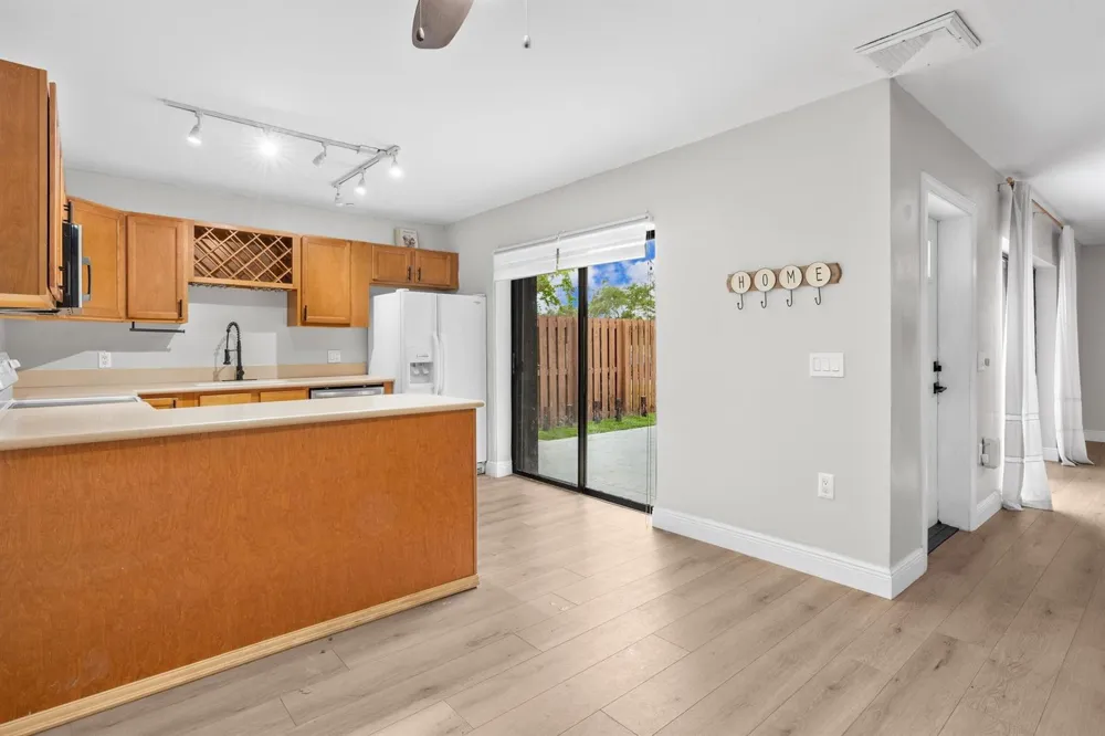 4065 WIMBLEDON DRIVE Cooper City, FL 33026