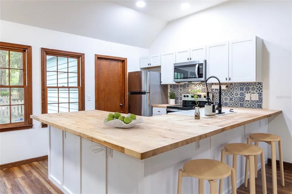 5208 SW 86TH TERRACE Gainesville, FL 32608