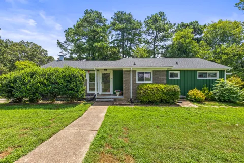 1116 Edwin Lane